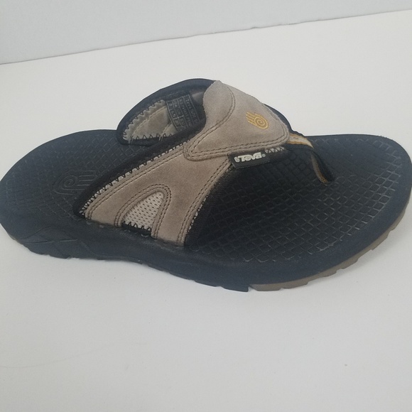 mens teva flip flops